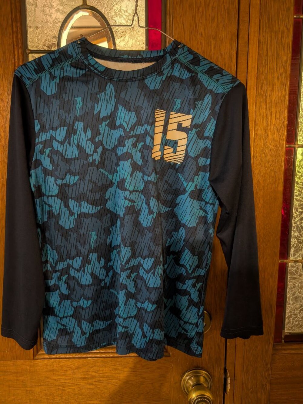 Boys long-sleeve athletic shirt, size 10/12